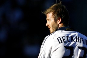 开云体育APP下载-极寒之地的怒吼，冰岛压制伊朗，凯恩致命一击，门将神勇铸就世界杯传奇