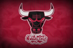 开云体育app-F1新赛季揭幕战之夜，弗拉霍维奇如何用防守艺术锁死赛道上的对手？