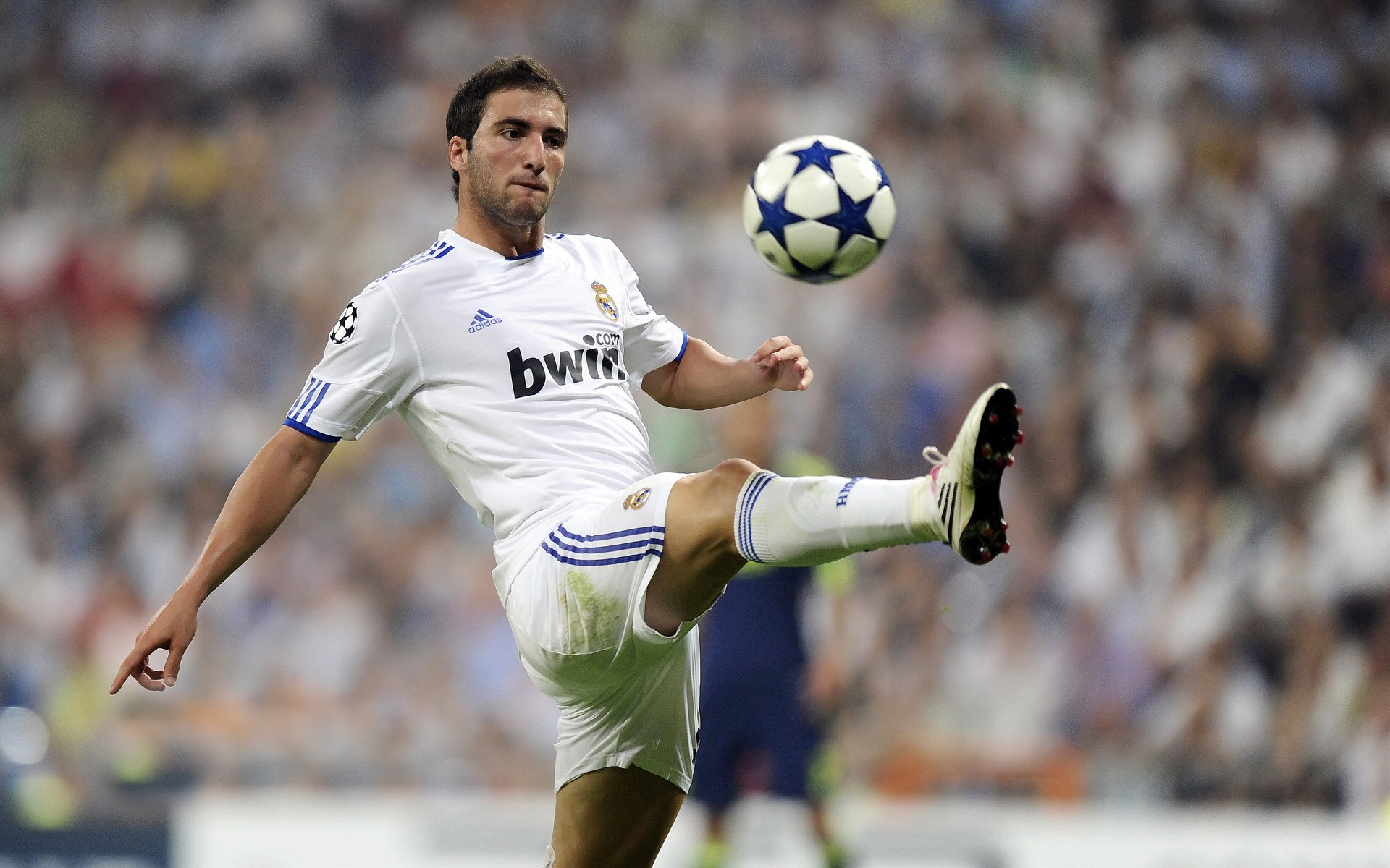 瑞典鏖战法国,罗德里戈在欧冠半决赛接管比赛,足球世界的冰与火之歌