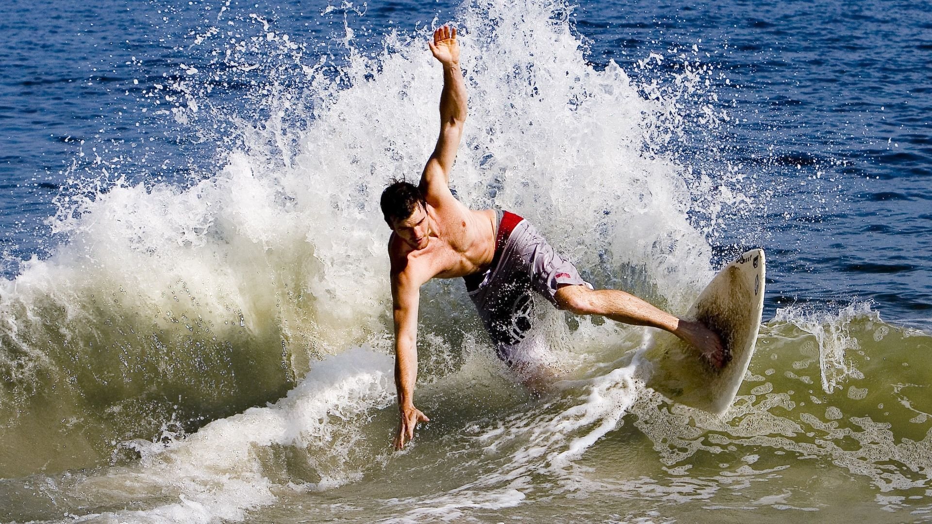 年度焦点之战之夜，英格拉姆带动全队节奏，谱写团队篮球新篇章